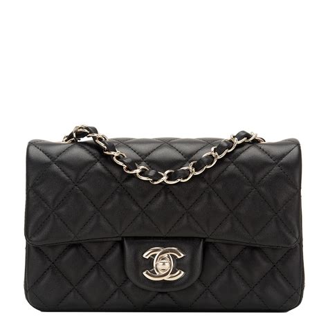 chanel flap mini size